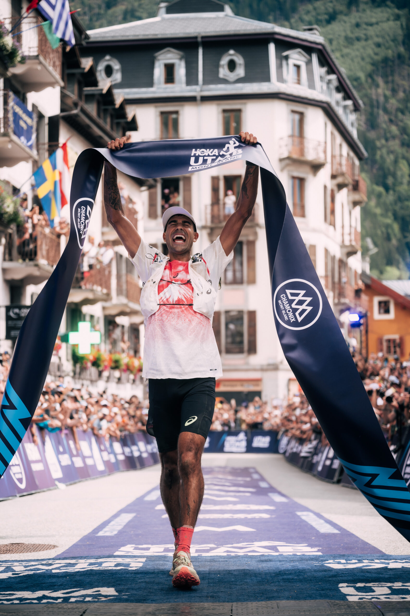 L'exploit de « SPEEDHIMAN » Ben Dhiman, athlète Asics Trail, triomple à Chamonix